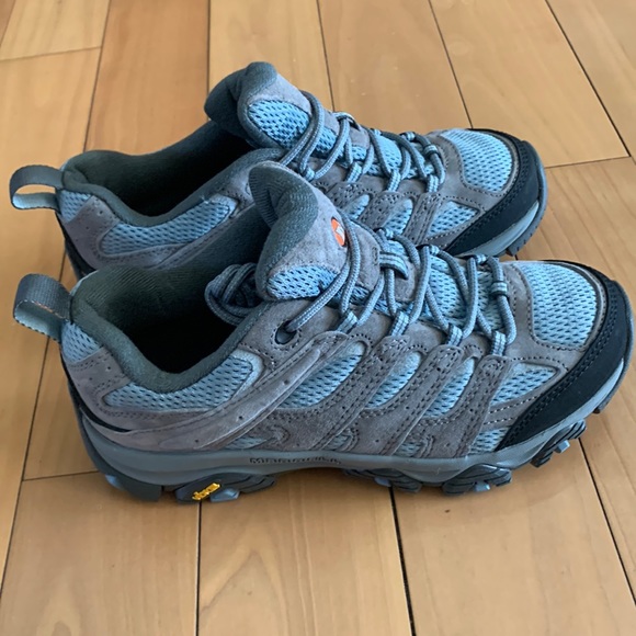 Merrell NWOT Moab 3 Hiking shoe size 8 wide - Picture 2 of 11
